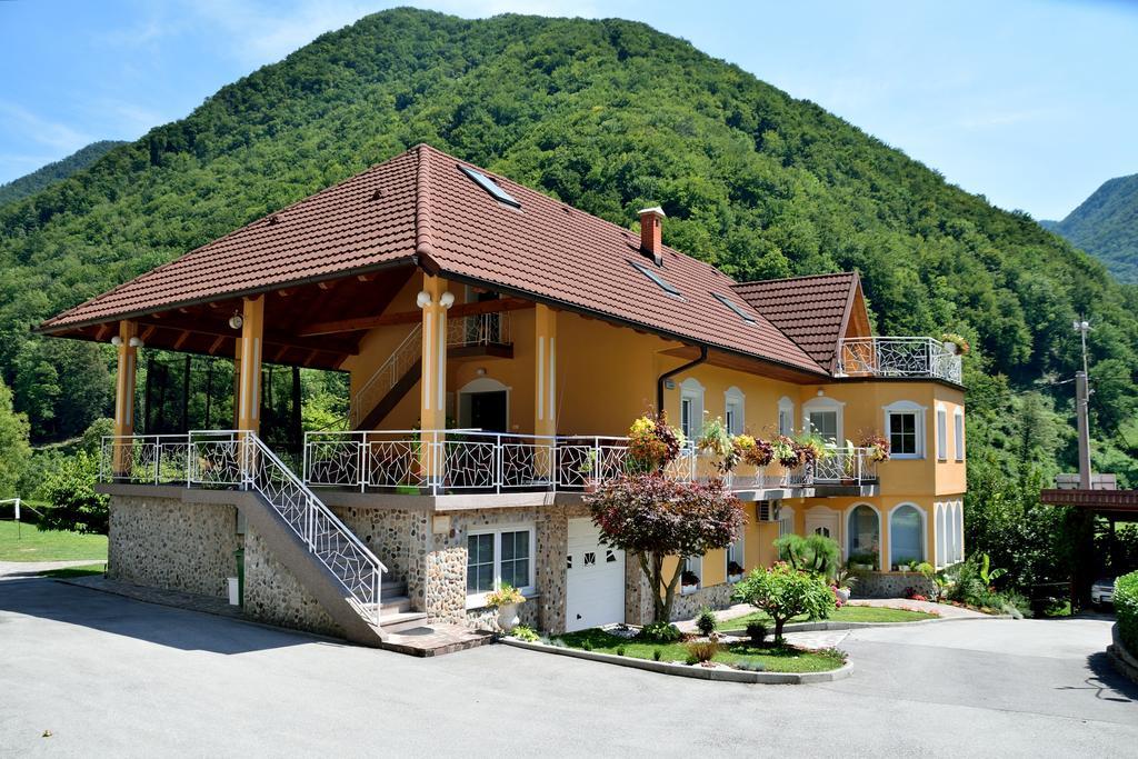Apartment Sotocje Dolenja Trebusa Exterior foto